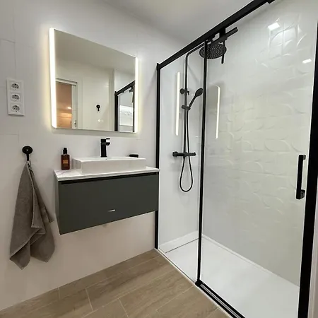 Appartement Sunny & Stylish Alq 223